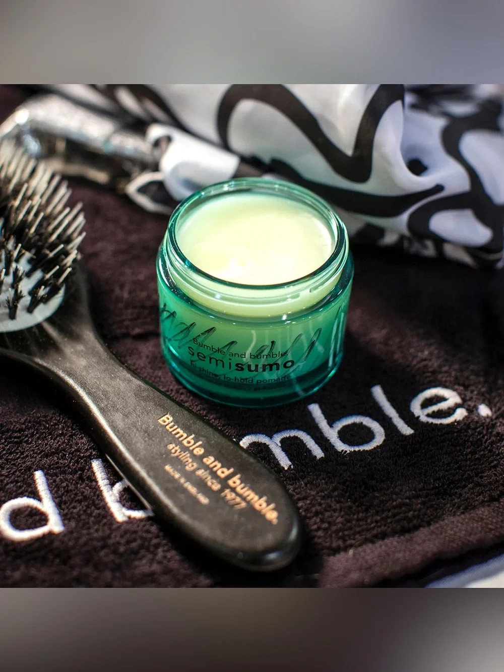 Bumble and bumble Semisumo Hi-Shine Lo-Hold Pomade